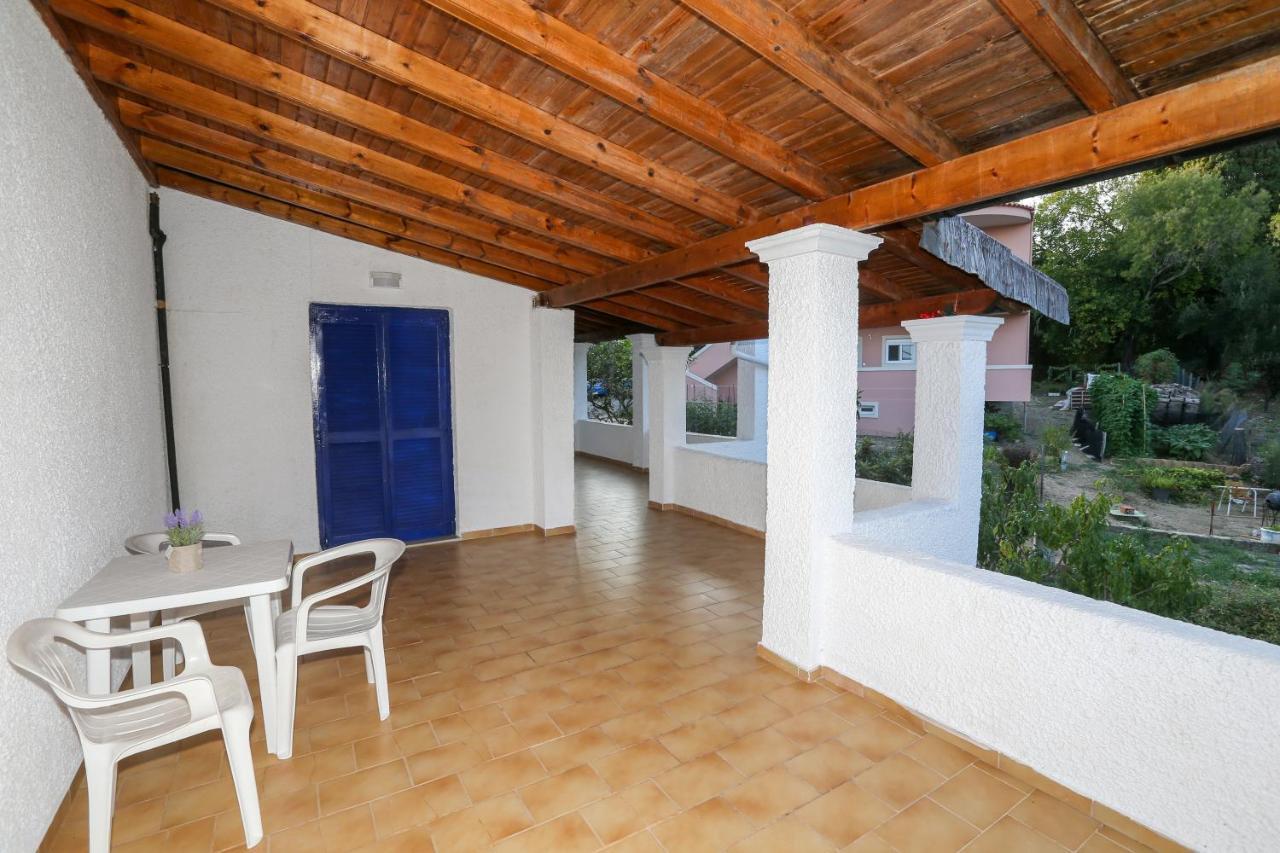 Athina Apartments Κάτω Κορακιάνα Εξωτερικό φωτογραφία